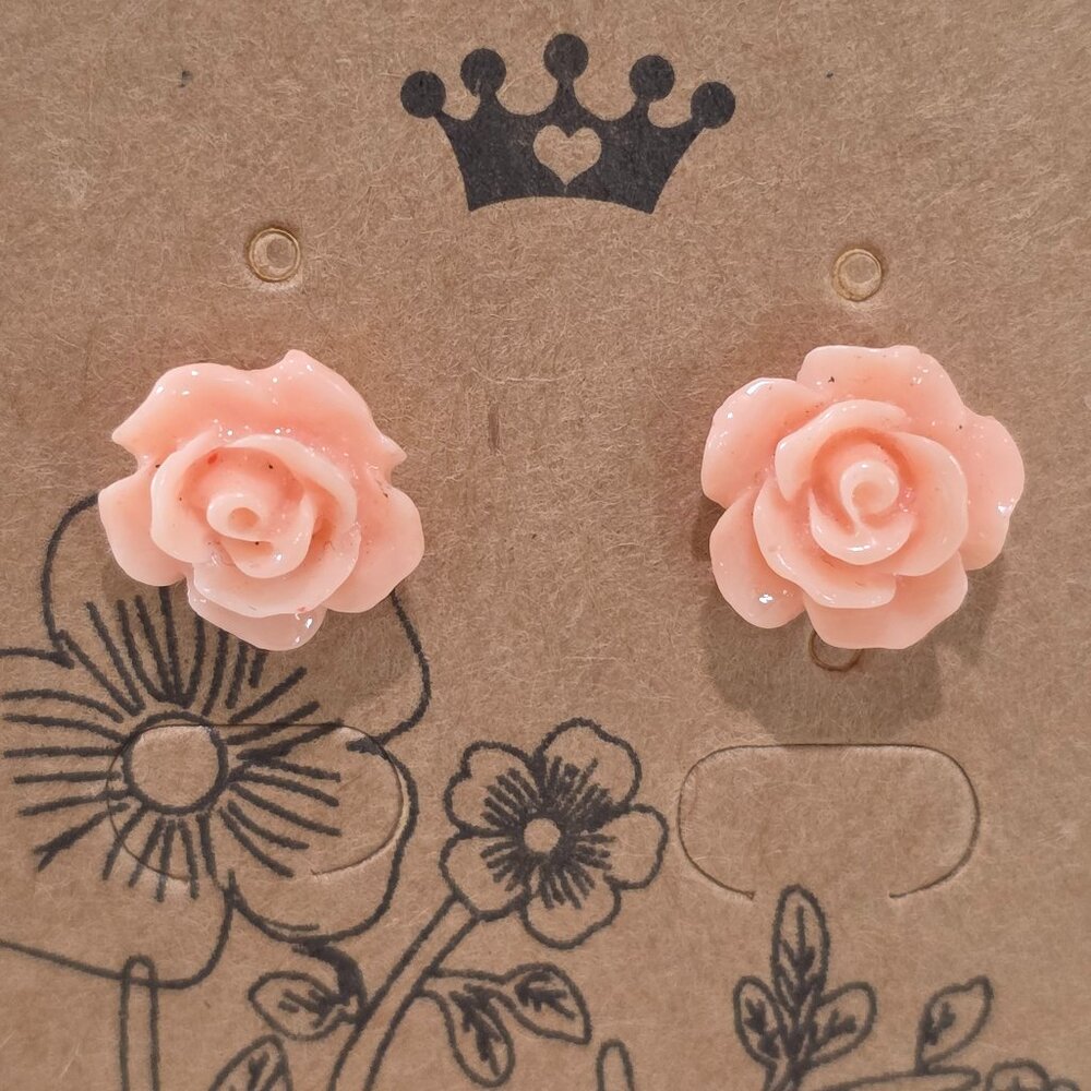 NOS Pale Pink Floral Rose 3D High Detail Flower Stud Pierced Earrings - Picture 7 of 8